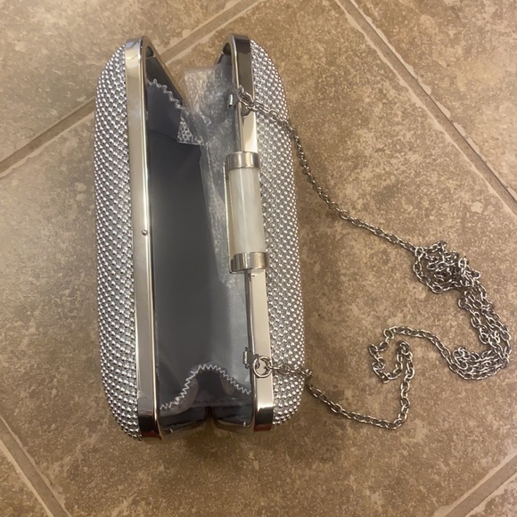 Elegant Mesh Clutch- Never used - Picture 3 of 4